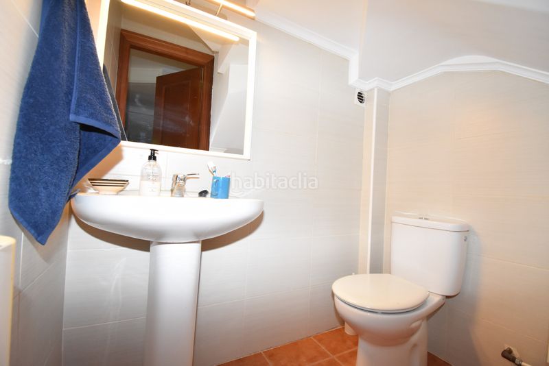 Foto d8afb153-f684-4389-9b9e-dee5c91e162b. Casa adossada amb aparcament a Arredondo