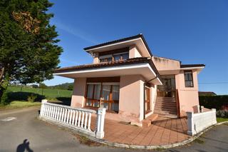 Chalet  Barrio castillo. Casa individual en castillo