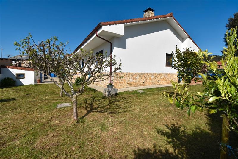 Foto 433d274d-f84d-4bc8-90a8-fd65915251c0. Chalet avec chauffage dans Solórzano