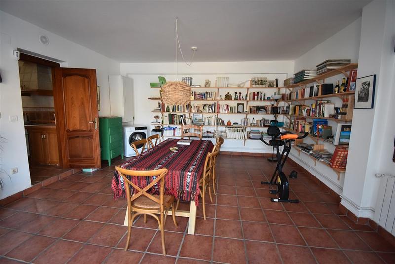 Foto e489a8a9-79dc-4ae3-8c8c-8c3a7f2fb454. Chalet avec chauffage dans Solórzano