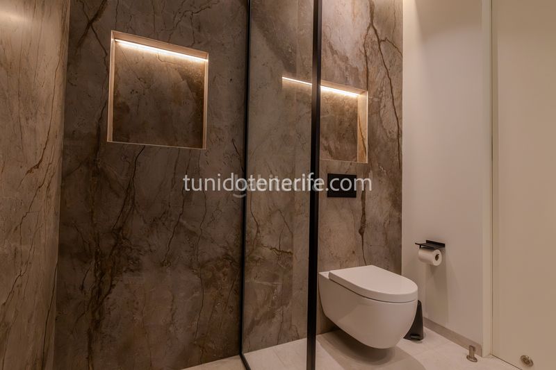 Foto 0de4eed6-84d2-40c1-a3eb-a5ad206c299f. Casa amb aparcament piscina a Playa de San Juan Guía de Isora