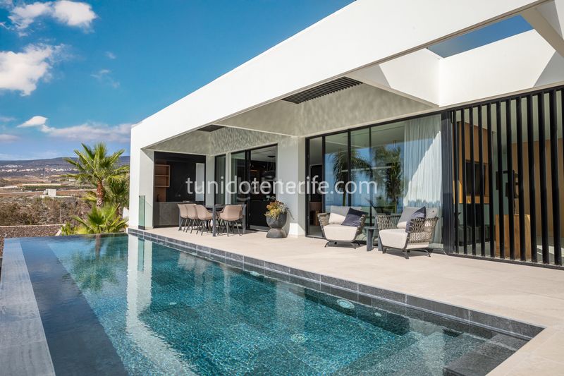 Foto 6ba0089f-6839-45ed-8b65-41f4f0203a41. Casa amb aparcament piscina a Playa de San Juan Guía de Isora
