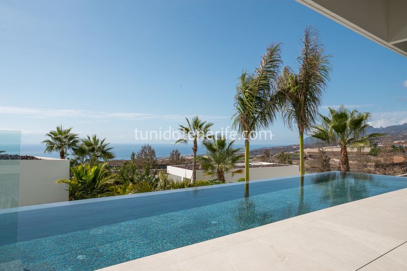 Foto 968c8ce6-b164-4479-bc9c-f12d92802680. Casa amb aparcament piscina a Playa de San Juan Guía de Isora