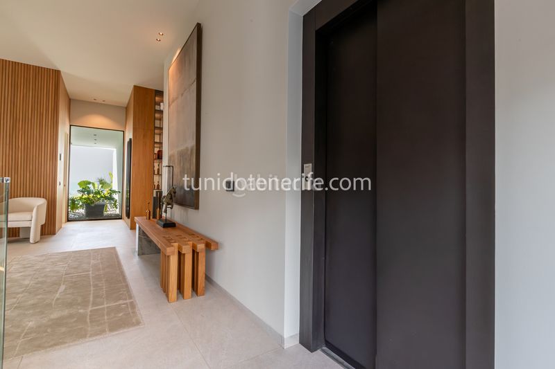 Foto f6f57fab-f34b-484a-a91c-303214d5b1e7. Casa amb aparcament piscina a Playa de San Juan Guía de Isora