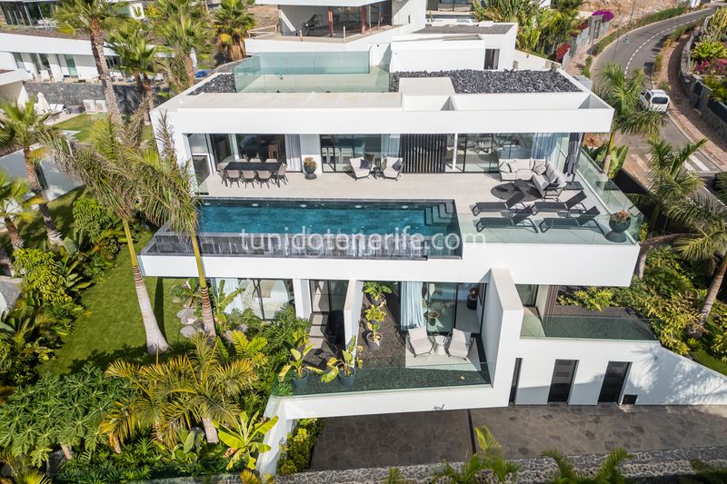 Foto f8c1a533-3a5b-4533-9289-c8f4b708bdfc. Casa amb aparcament piscina a Playa de San Juan Guía de Isora