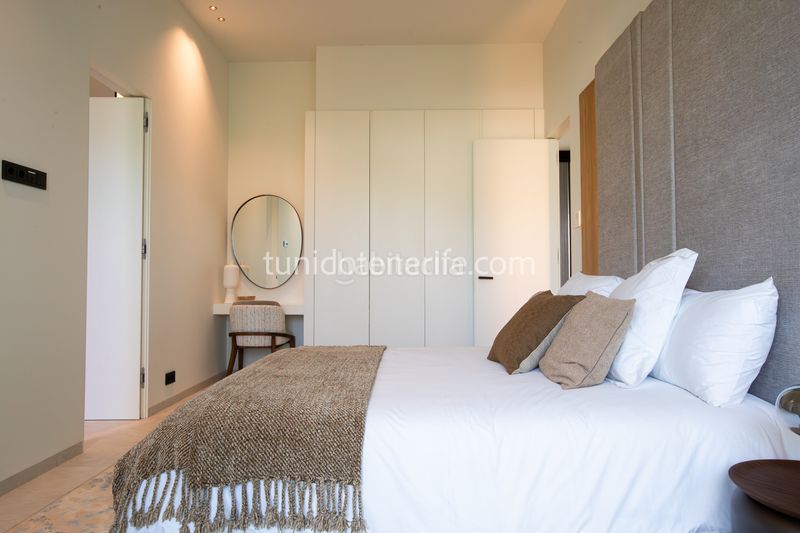 Foto f9d1a9a8-9d52-450f-8f2d-687b17d78d9c. Casa amb aparcament piscina a Playa de San Juan Guía de Isora