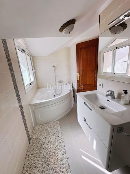 Foto 163eca6e-3629-4a60-87bd-4fb3d2cebdf9. Apartament amb piscina a Los Cristianos Arona