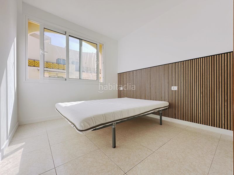 Foto 7dec2af0-2d9a-44b7-b274-05442936cece. Apartament amb piscina a Los Cristianos Arona