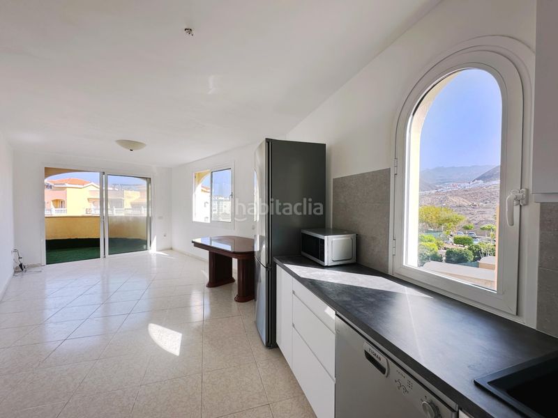 Foto ca551633-5557-4841-81eb-393480d3623f. Apartament amb piscina a Los Cristianos Arona