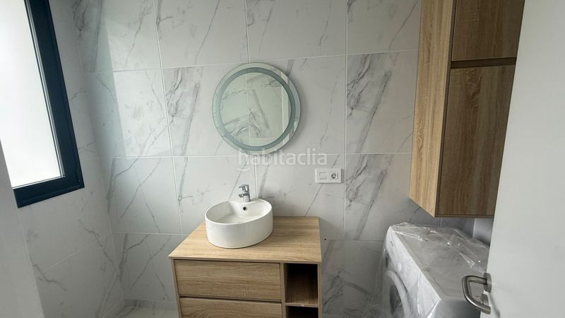 Foto 6658978f-a30c-414f-af05-dae1b0563396. Casa aparellada amb aparcament a Vilaflor