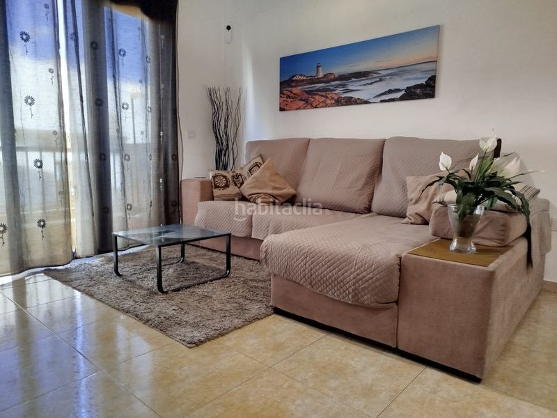 Foto c765baad-9ac2-4537-928e-b0cd40a4ef07. Apartament amb aparcament a Buzanada Arona