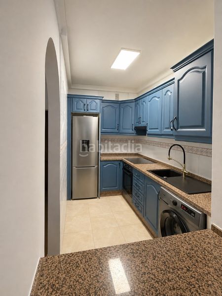 Foto 073815b5-3d0f-4bd3-81ad-f2d977afbb0f. Apartament amb aparcament a Las Rosas Arona