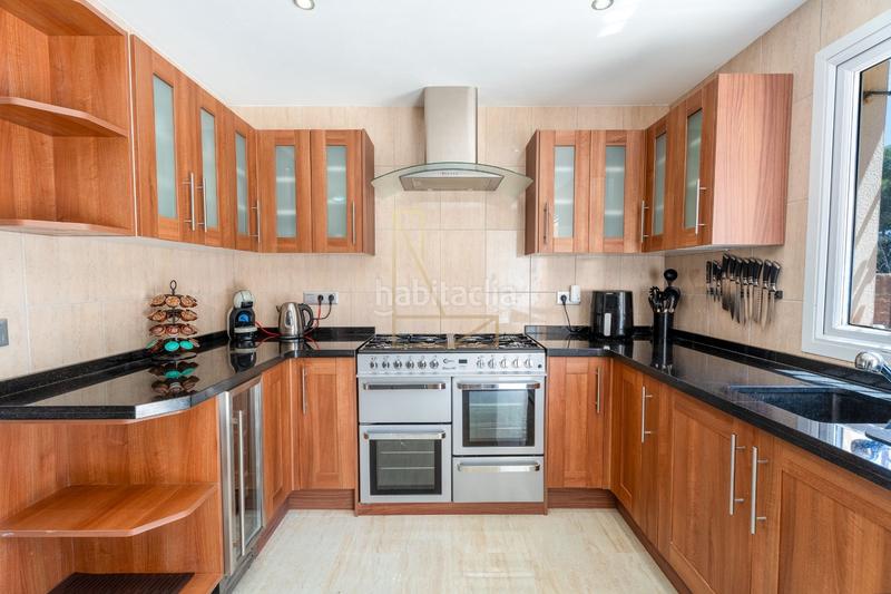 Foto b228be83-e6b2-4106-a91e-961492b36145. Casa con riscaldamento piscina in L´Albir Alfàs del Pi (l´)