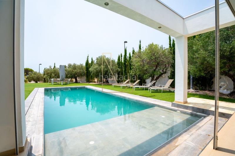 Foto 4c532d1a-8525-48ad-8308-defc2c626f9c. Chalet moderno chalet la vella con impresionantes vistas en Altea