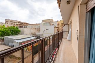 Apartament a Pueblo. Apartamento de 3 dormitorios con terraza en el centro de calpe g