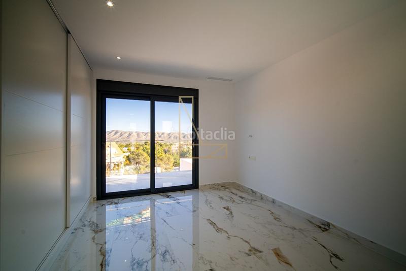 Foto 72199b78-3f8a-4d95-8ae1-d81a02cf1698. Casa amb calefacció piscina a Coloma Nucia (la)