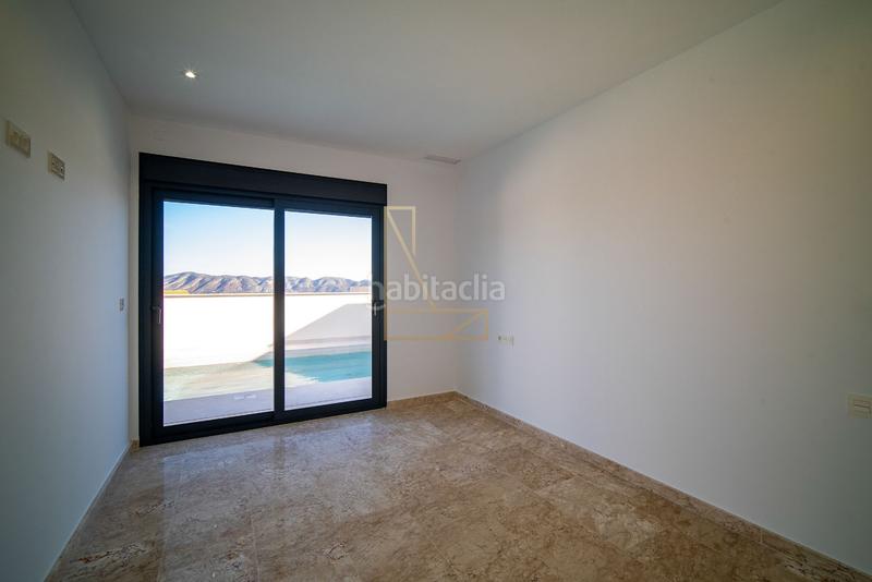 Foto b3a62c1e-8cf4-4ad2-b773-122f946edee6. Casa amb calefacció piscina a Coloma Nucia (la)