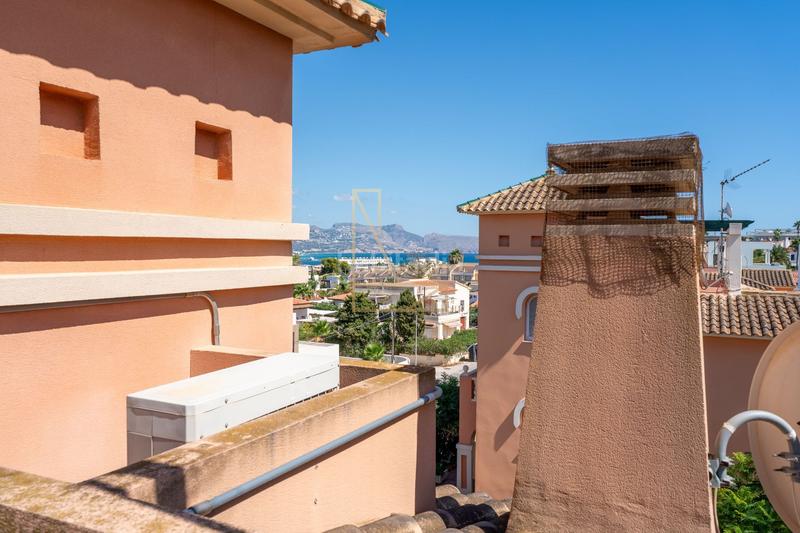 Foto 03879d04-e3c9-462b-bc1d-38ed5160e774. Casa con riscaldamento piscina in L´Albir Alfàs del Pi (l´)