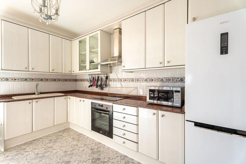 Foto f843cd6a-3a22-48b6-8d5e-988839d24394. Casa con riscaldamento piscina in Oltamar - Cucarres Calp