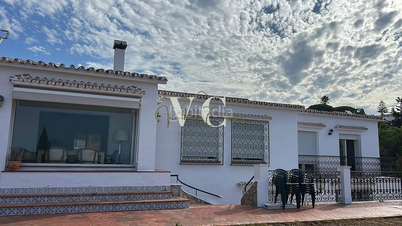 Foto 5e5f3e74-f19c-4252-b024-b14879b83fa6. Miete chalet mit heizung parking pool in Caleta de Velez