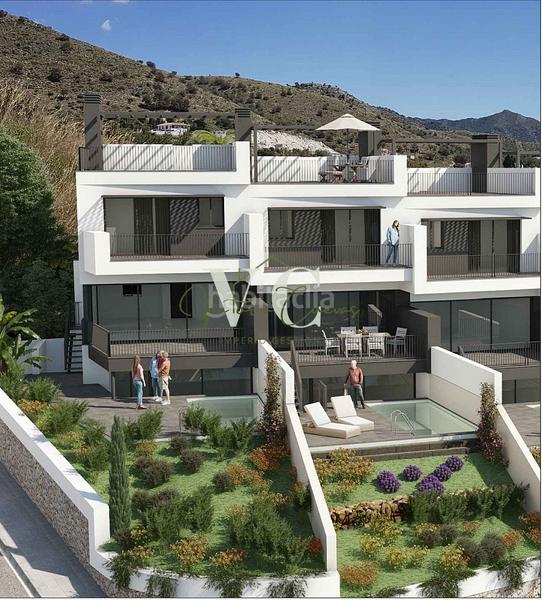 Foto 316fe984-ab99-46dd-b6a9-585e30d0ee44. Casa adosada 8 adosados en construcción . en Capistrano Nerja