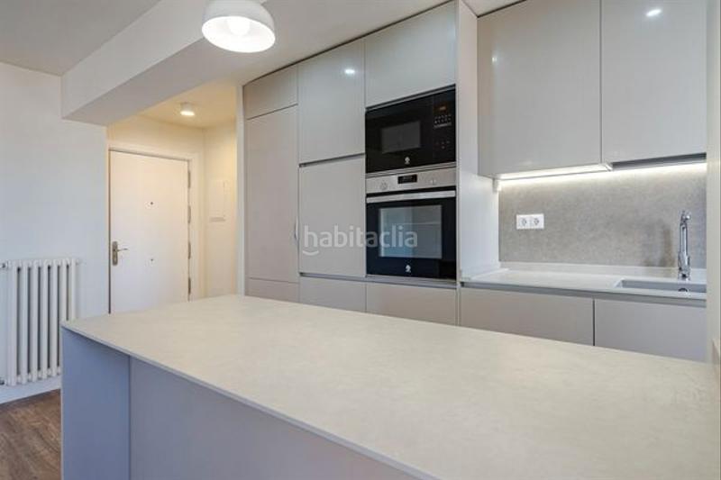 Foto 56556a2c-e36e-4b79-9257-a76273381777. Piso en Hispanoamérica-Bernabéu Madrid