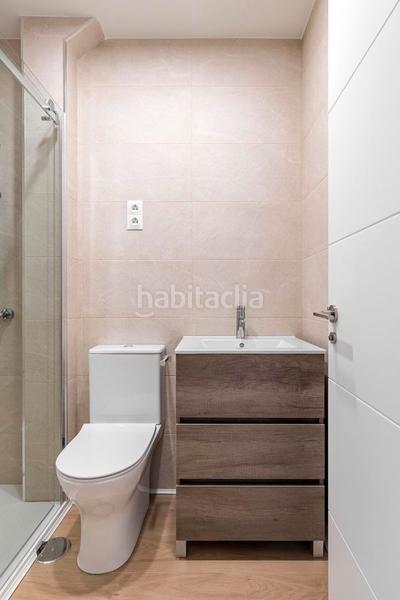 Foto 2028f5da-cb7b-49ec-b534-4544e1650019. Piso en Numancia Madrid