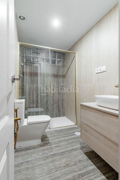 Foto 5b4e2db9-4234-400c-b29b-705b174c0691. Piso en Vinateros Madrid