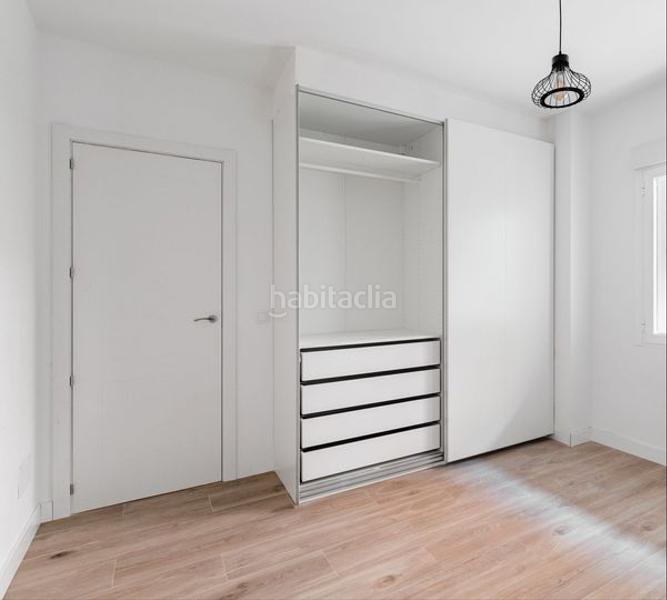 Foto 76b3df1d-0a89-49c9-a9f0-17853588b5b2. Piso en Guindalera Madrid