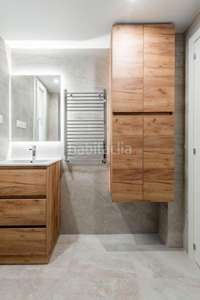 Foto d3c7f1f9-a3b6-4a64-a67b-d0d4e504b3e5. Etagenwohnung mit heizung in Adelfas Madrid