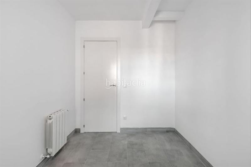 Foto f6b0698f-484e-446d-bcf1-67befd953e51. Flat with heating in Palomeras Bajas Madrid