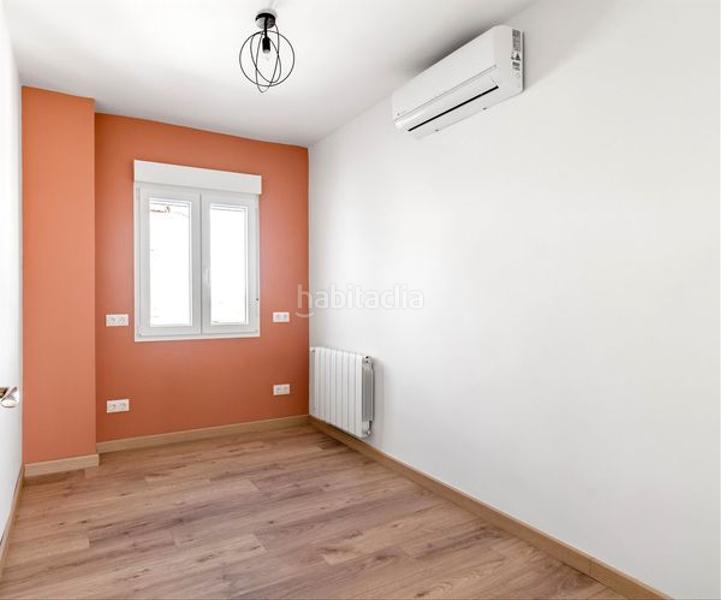 Foto 850b8598-a4e5-4c7f-b987-4fe2234a5d62. Etagenwohnung mit heizung in San Pascual Madrid