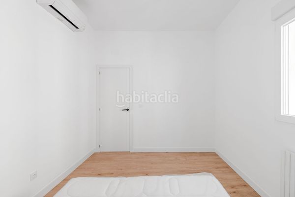 Foto f2a0c9e4-5ef8-4cb8-8345-8e3a4495b26e. Flat with heating in Pueblo Nuevo Madrid