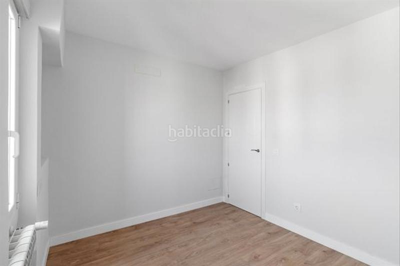 Foto 8af2c35e-2a9f-4481-8a4c-ed03f4409a68. Piso en Numancia Madrid