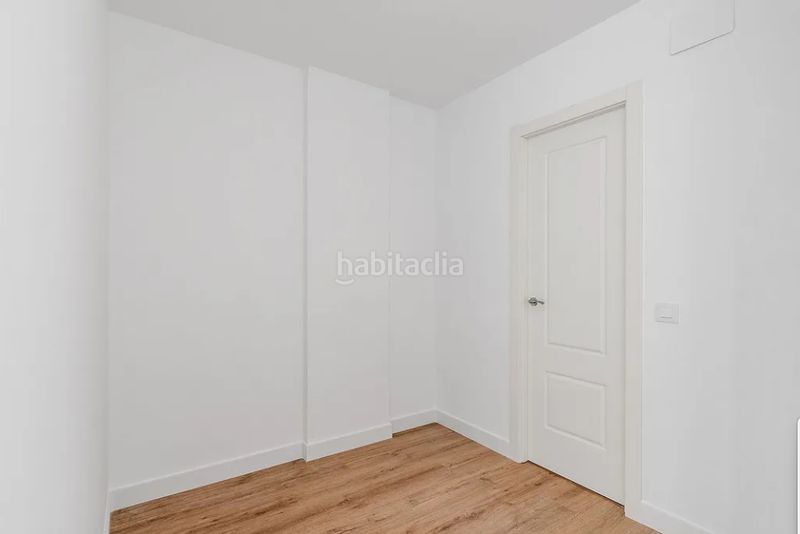 Foto 0e9436ce-042a-4917-8eee-bb37087d2325. Piso en Canillas Madrid