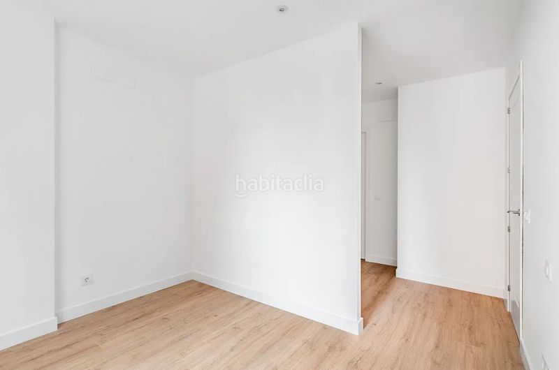 Foto 18c1f217-328e-4a9d-bd71-2d5bcc39d39b. Piso en Canillas Madrid
