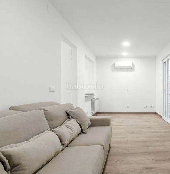 Foto fab2b57f-6731-41b4-a1a3-e295dbf8a434. Flat with heating in Peñagrande Madrid