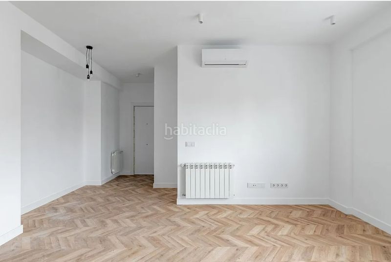 Foto 02b6bee1-8c47-4ea6-9347-676c21330640. Piso en Marroquina Madrid