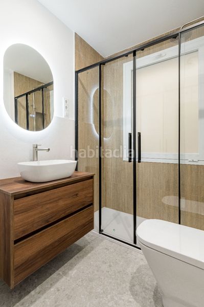 Foto 484146eb-955d-43f6-ba34-841ac2f6cdb9. Piso en Canillas Madrid