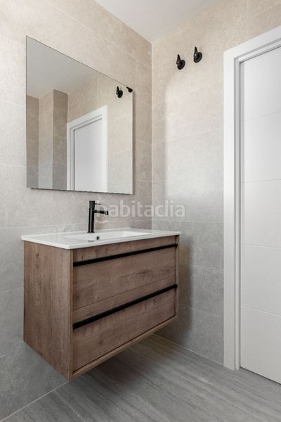 Foto 923fa805-59ad-4db7-9859-f62974fd0dc7. Piso en Pinar del Rey Madrid