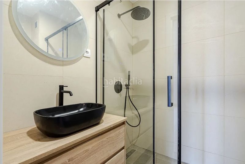 Foto bf7d388d-ae21-4065-9a75-4fa77f02e12d. Flat with heating in Chopera Madrid