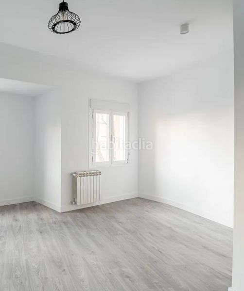 Foto ba96107b-22a2-4887-ab70-895a6d8f0612. Flat with heating in Ventas Madrid