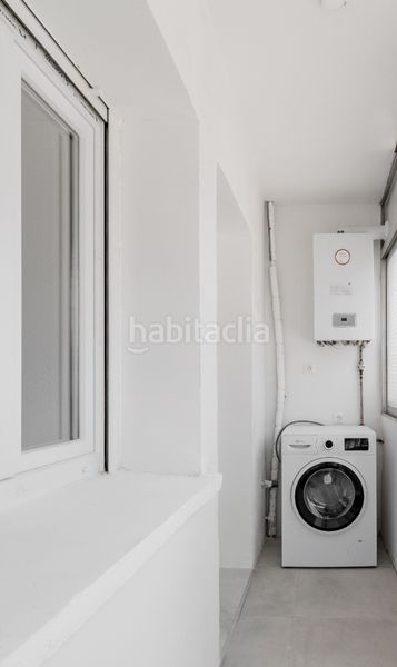 Foto 87db90ce-61f9-47e0-8e1d-b53858fe8ee9. Piso en Pavones Madrid