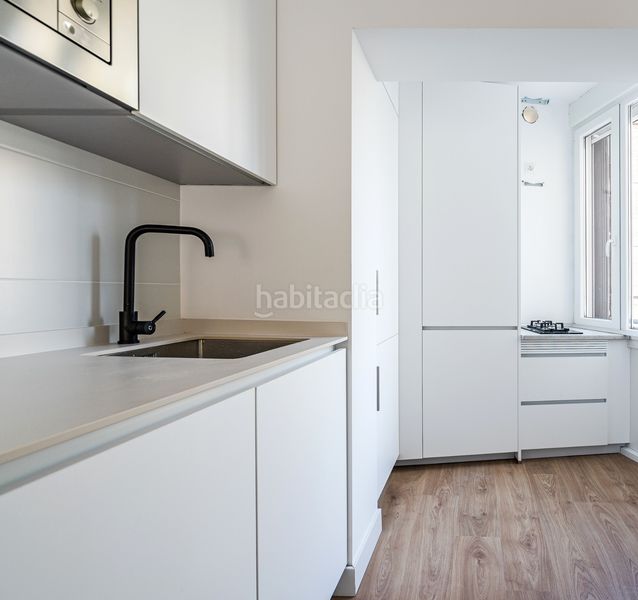 Foto cb54e550-44b1-4060-896e-ed80fa72f3dd. Piso en Pinar del Rey Madrid