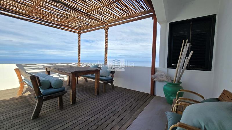 Foto b73af5fd-c986-4ba8-be7e-e805a3e88d30. Chalet esta exclusiva villa con impresionantes vistas, ubicada en la costa norte de tenerife, entre la victoria y la matanza de acentejo, en Matanza de Acentejo (La)