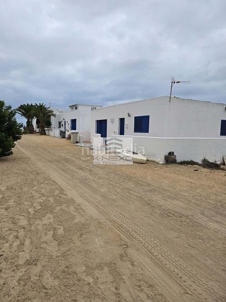 Foto e4679b32-c274-4638-957c-f988ae20ab0a. Estudio en La Graciosa Teguise