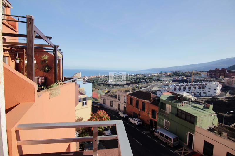 Foto c932d125-dd02-429f-b30f-a10de2697689. Àtic a Los Realejos pueblo Realejos (Los)