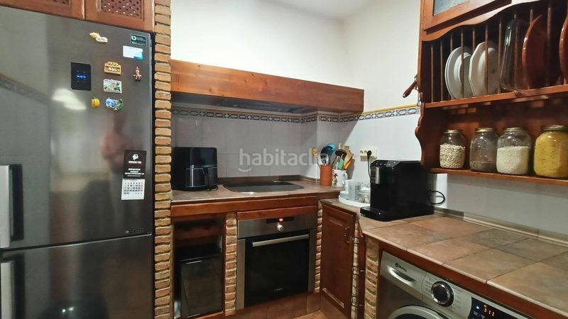 Foto 5b292bb2-1d54-4f29-a70a-0d73194b3bd0. Casa adossada amb aparcament a Camposoto - Gallineras San Fernando