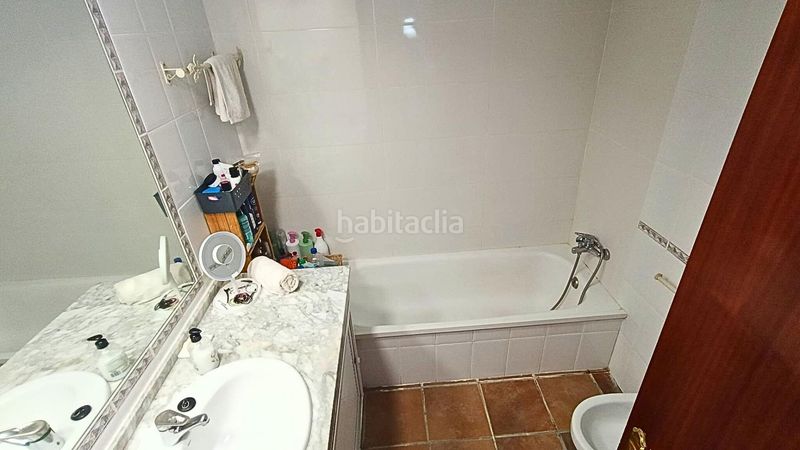 Foto f196d844-76e6-4708-a04e-1e68b807b99d. Casa adossada amb aparcament a Camposoto - Gallineras San Fernando