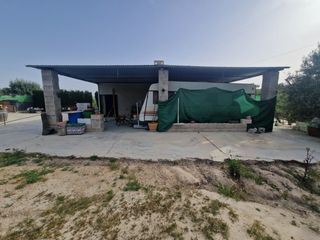 Propriété  Calle ermita 17. Se vende parcela con construcción campos del rio